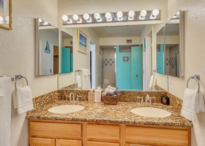 Quiet W/ Spacious Yard In Havasu Lake Havasu City