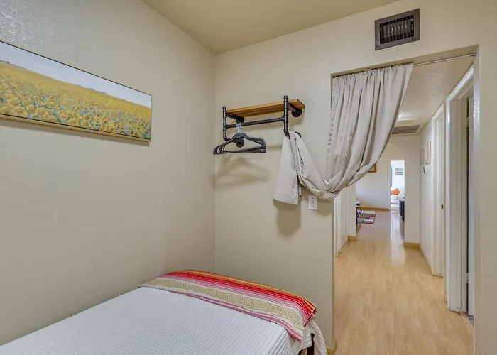 Dom wakacyjny Quiet W/ Spacious Yard In Havasu *