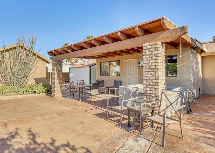 Quiet W/ Spacious Yard In Havasu Lake Havasu City