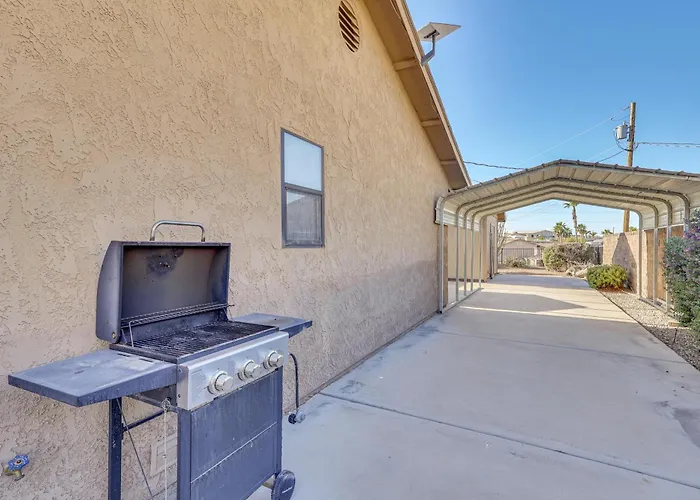 Quiet W/ Spacious Yard In Havasu *